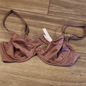 Victoria's Secret Dusty Rose Underwire Bra